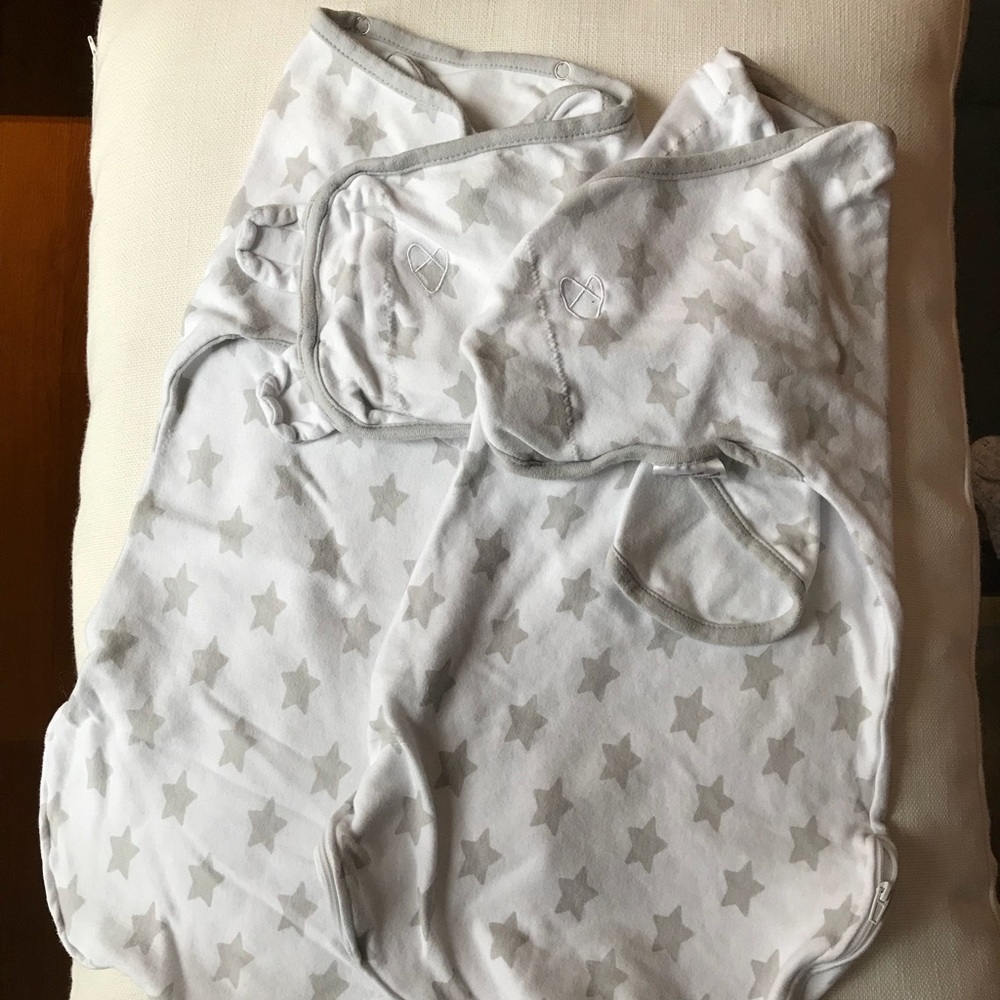 Swaddle Me . Two Swaddles with Zipper at bottom